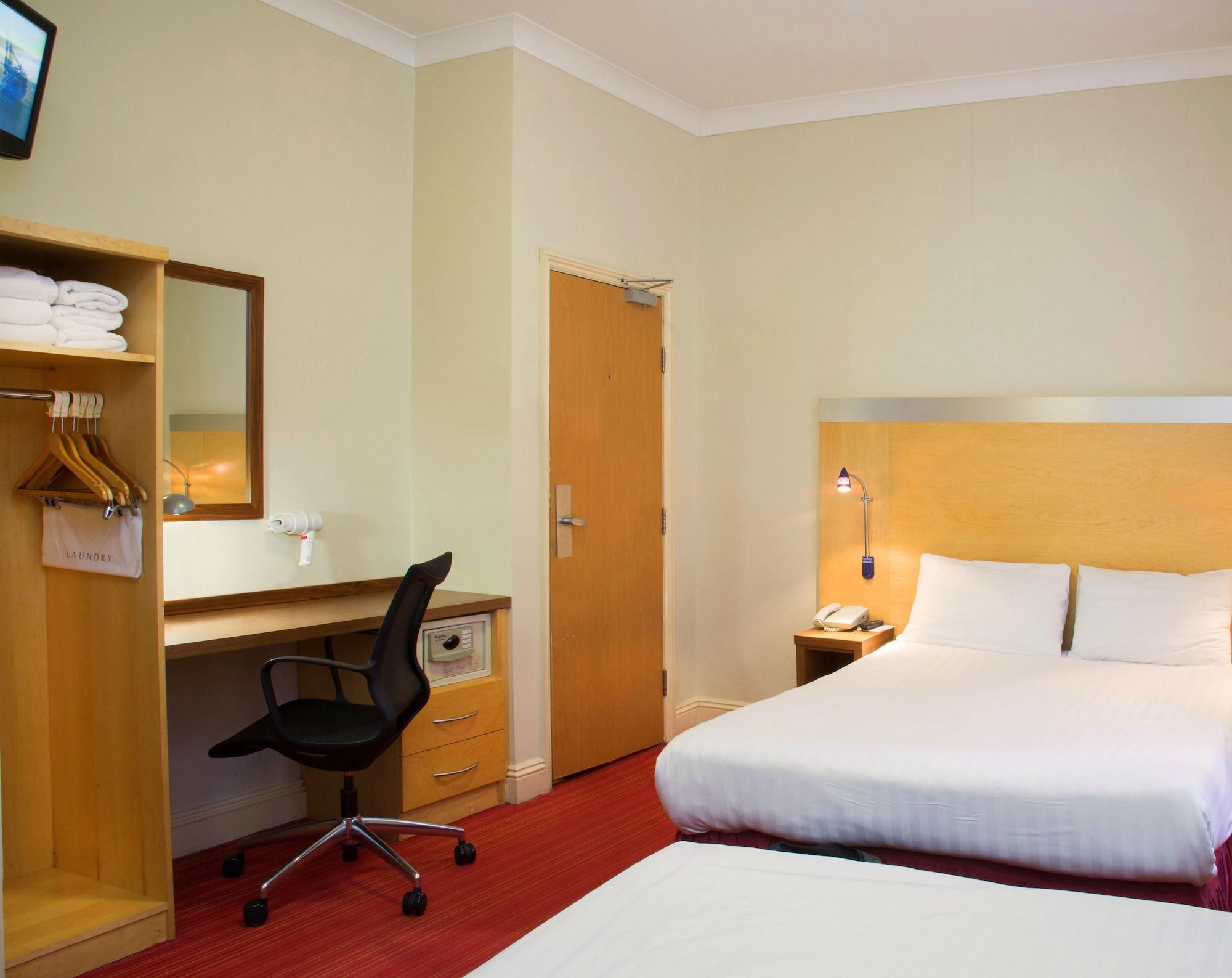 Comfort Inn Victoria Londra Esterno foto