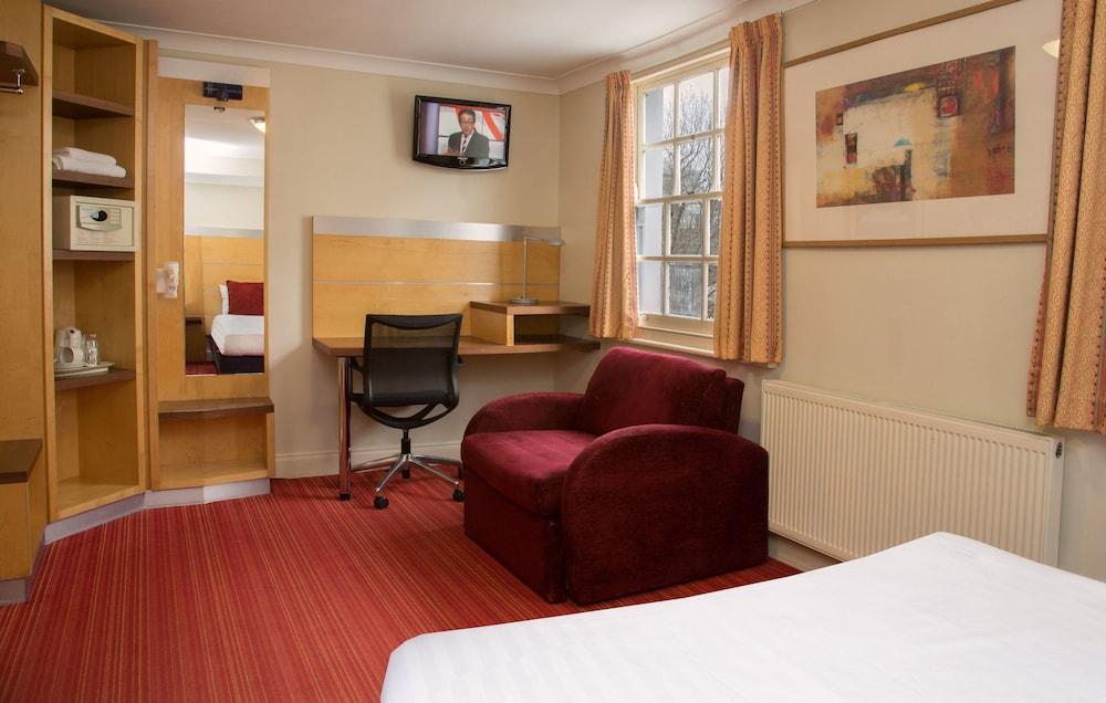 Comfort Inn Victoria Londra Esterno foto