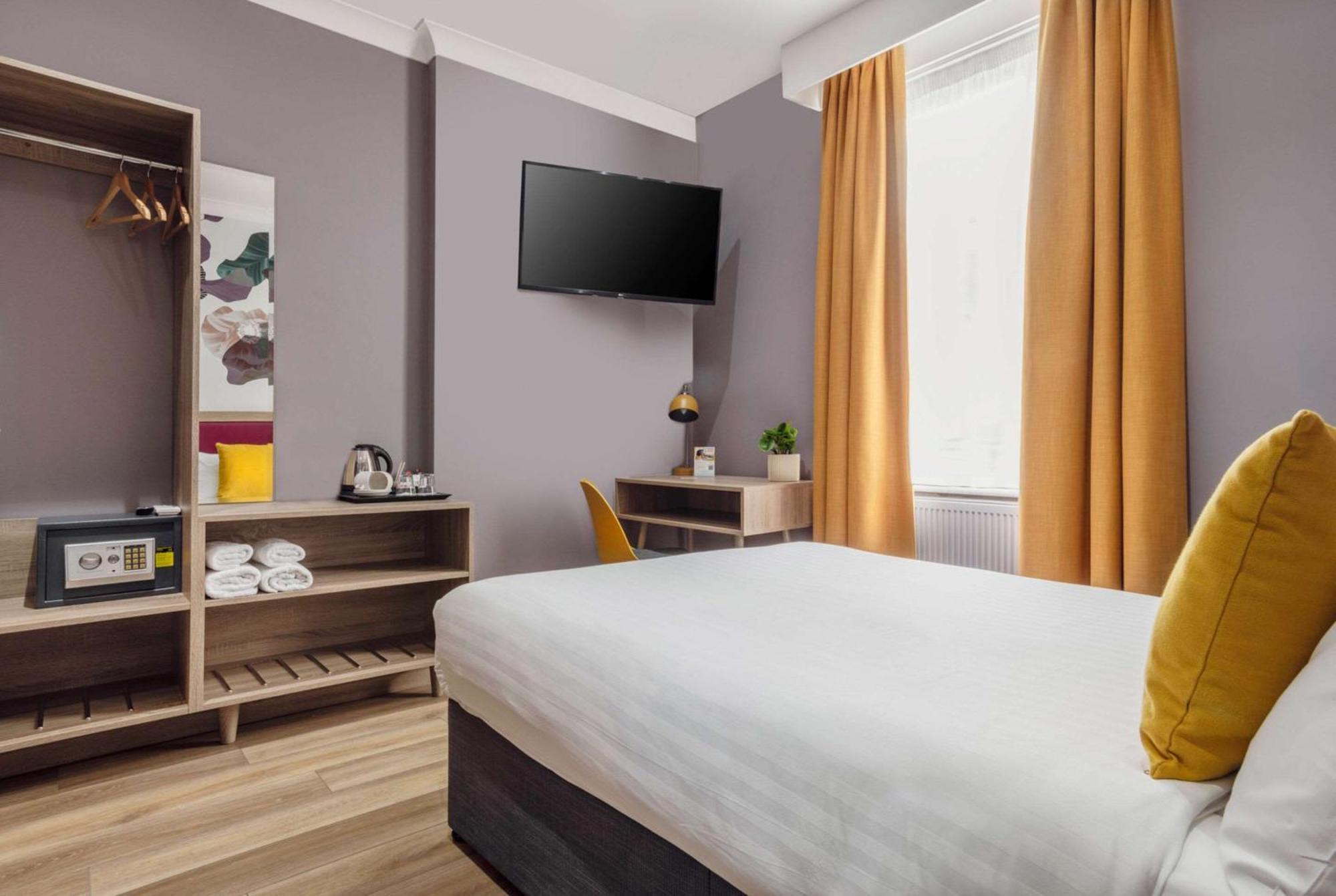 Comfort Inn Victoria Londra Esterno foto