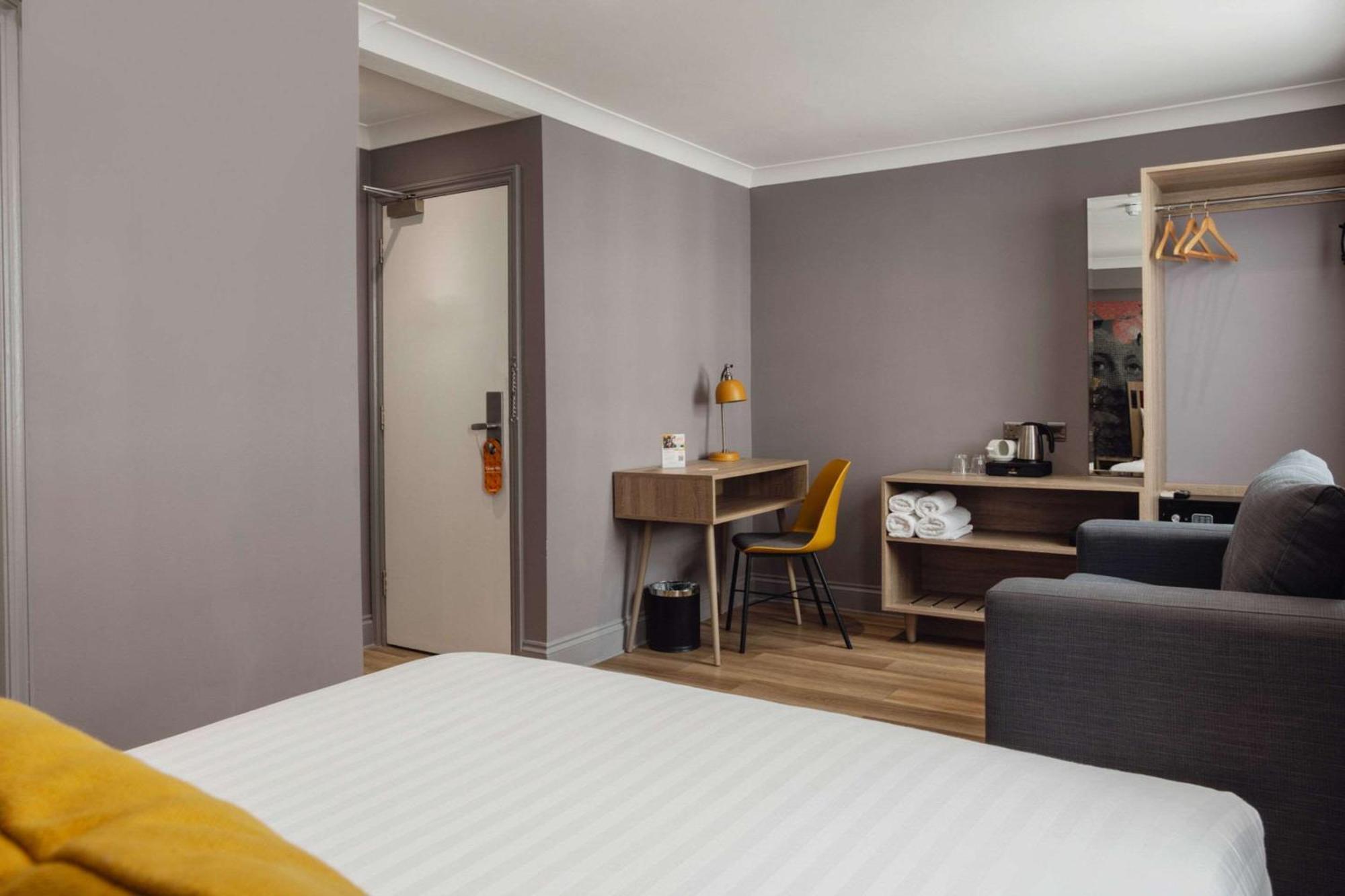Comfort Inn Victoria Londra Esterno foto
