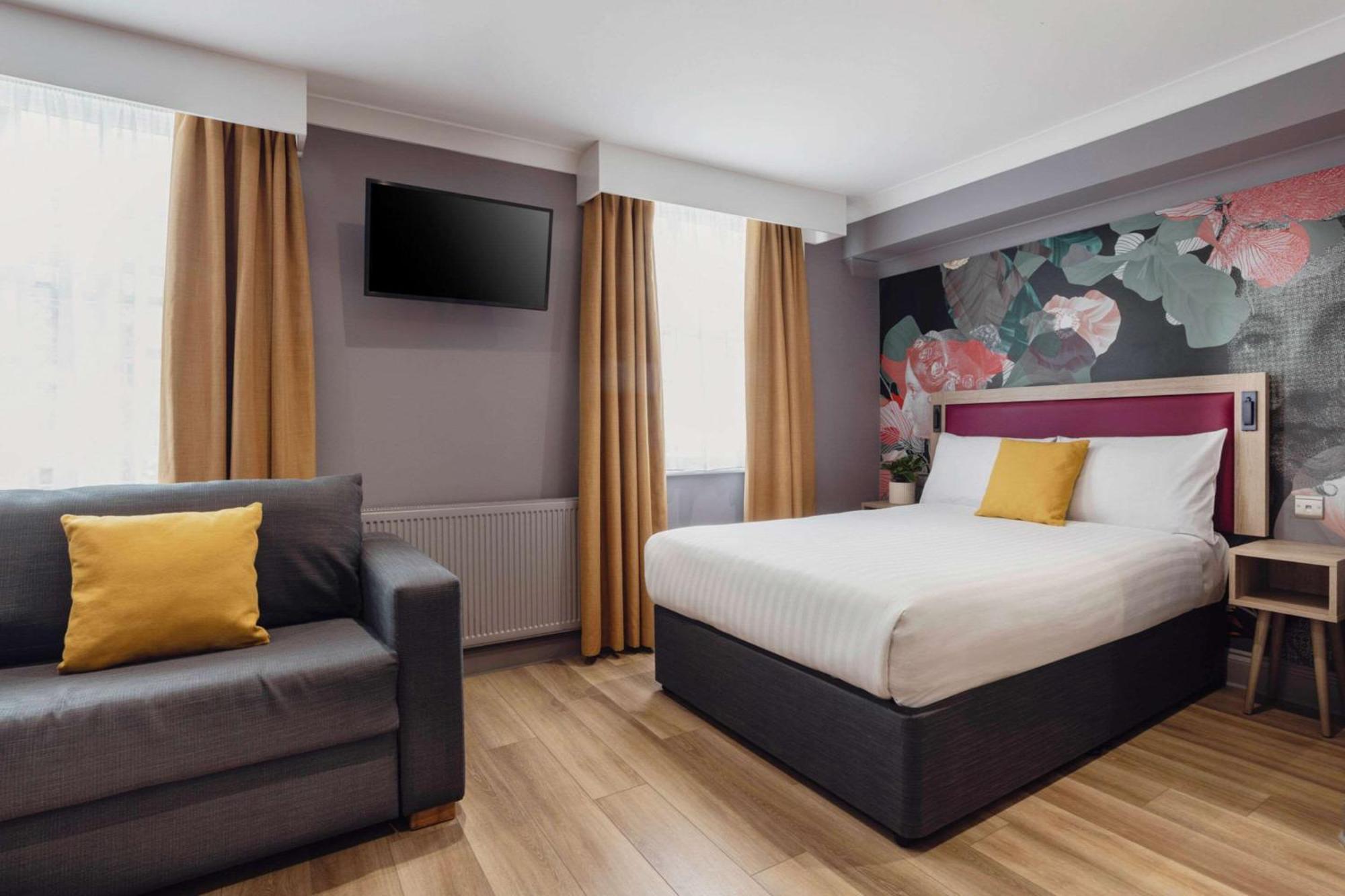 Comfort Inn Victoria Londra Esterno foto